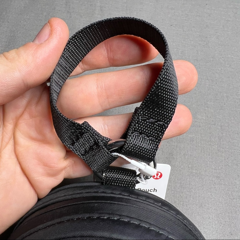 Lululemon Logo Coin Pouch NWT Black - Picture 14 of 15